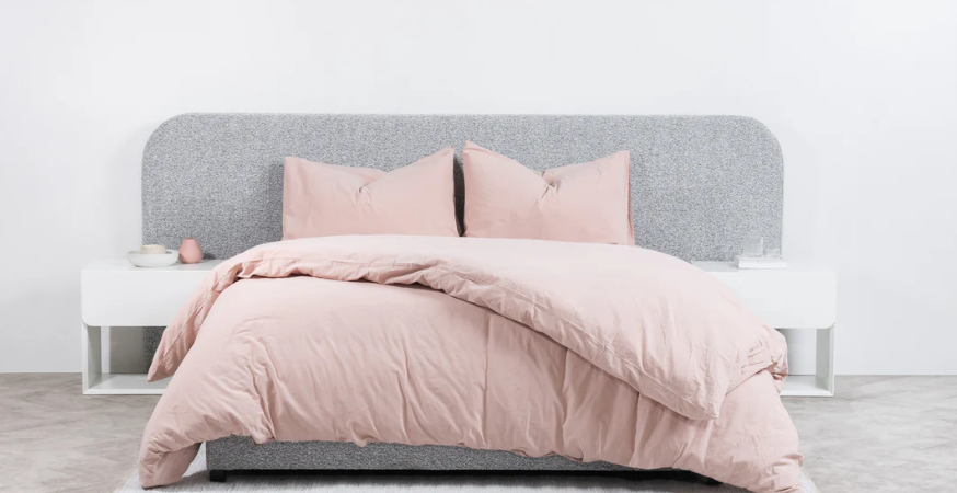 Modern Organic Interior Design: How to Create a Warm Minimalist Home