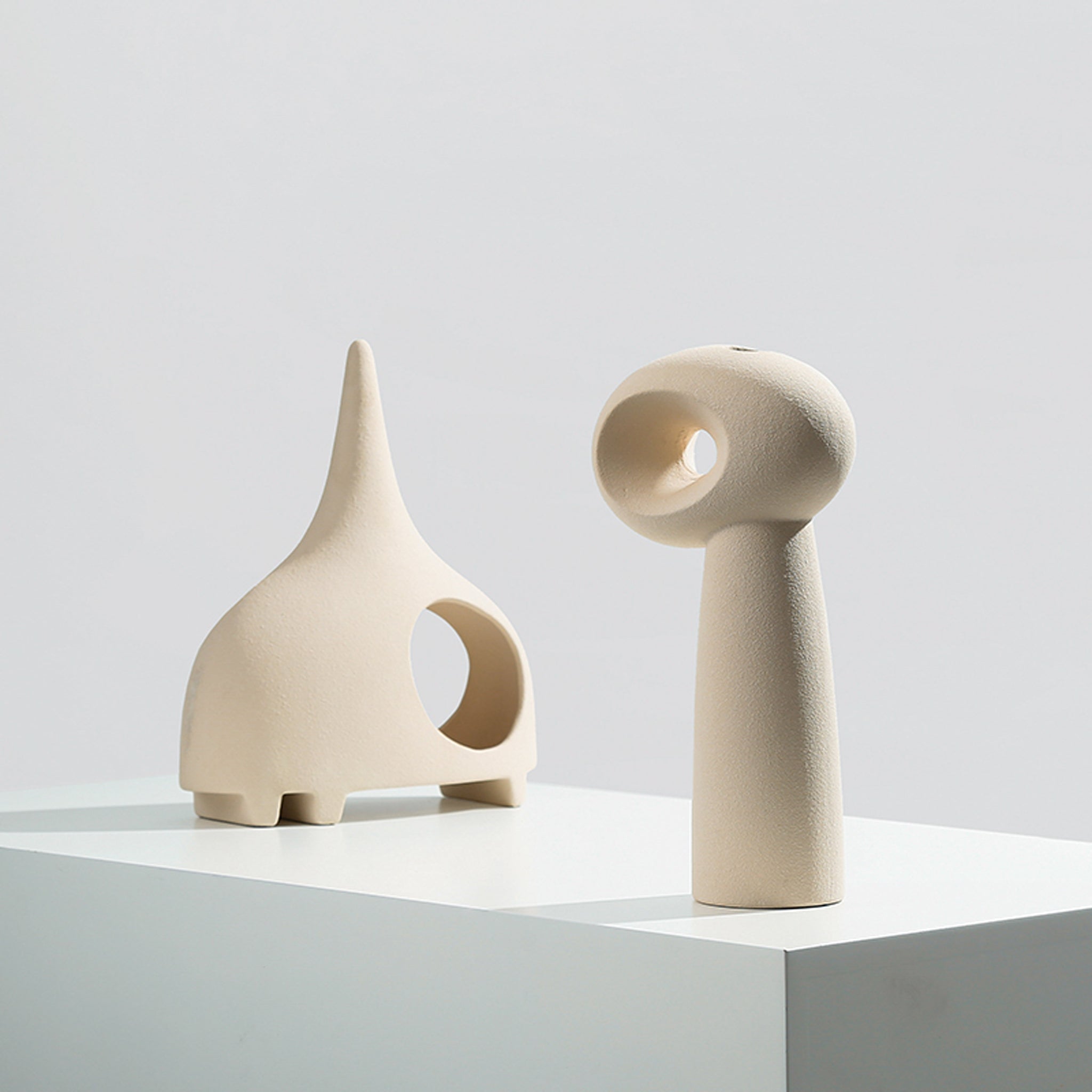 Brina Single Eye Ceramic Sculpture Homewares Floco-Core