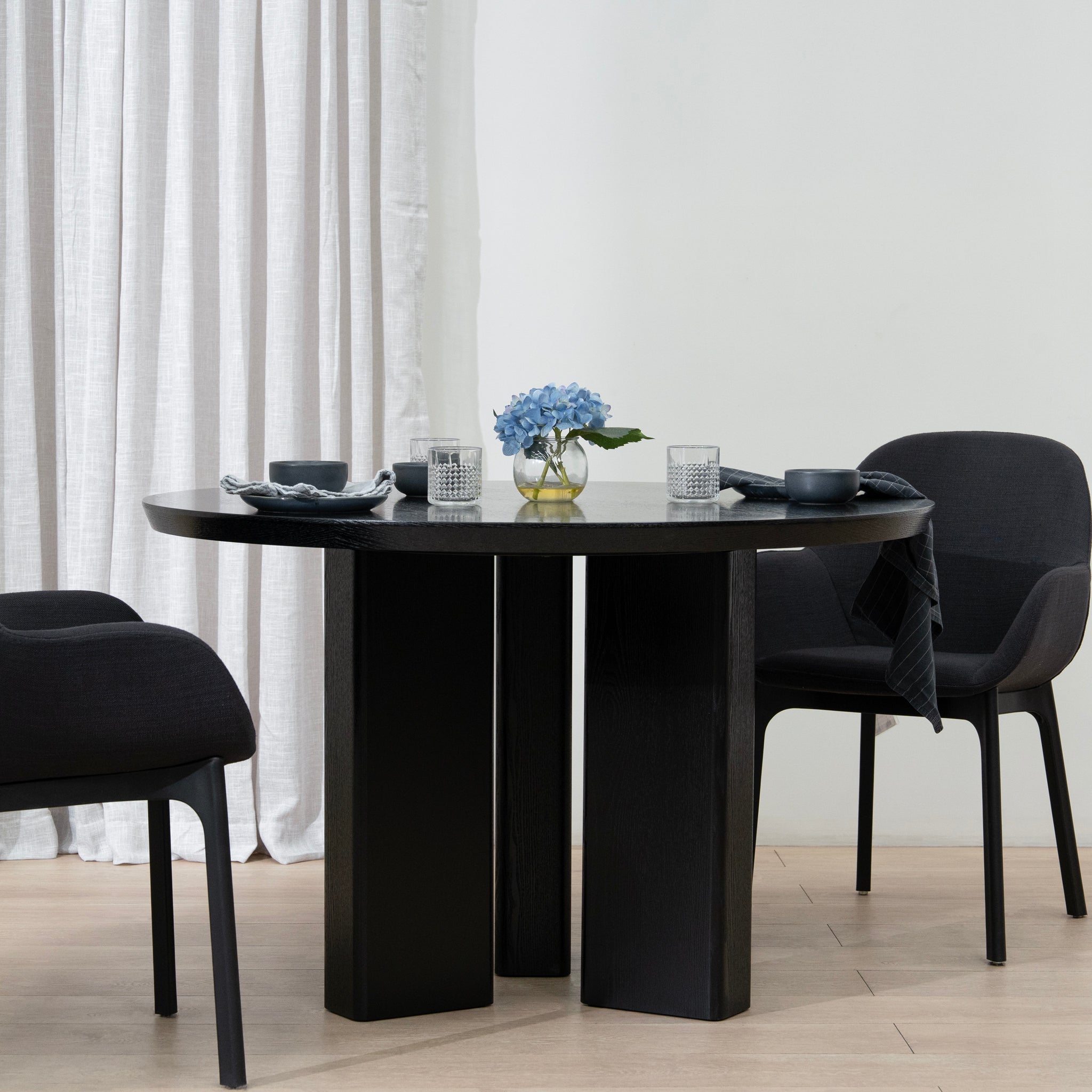 Sablea 1.2m Round Dining Table - Full Black Dining Table Cino-Core