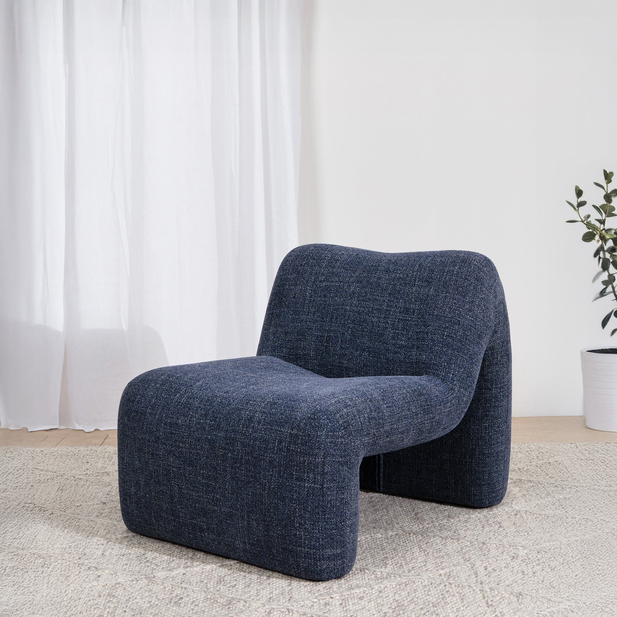 Saini Fabric Lounge Chair - Moss Navy Lounge Chair Casa-Core