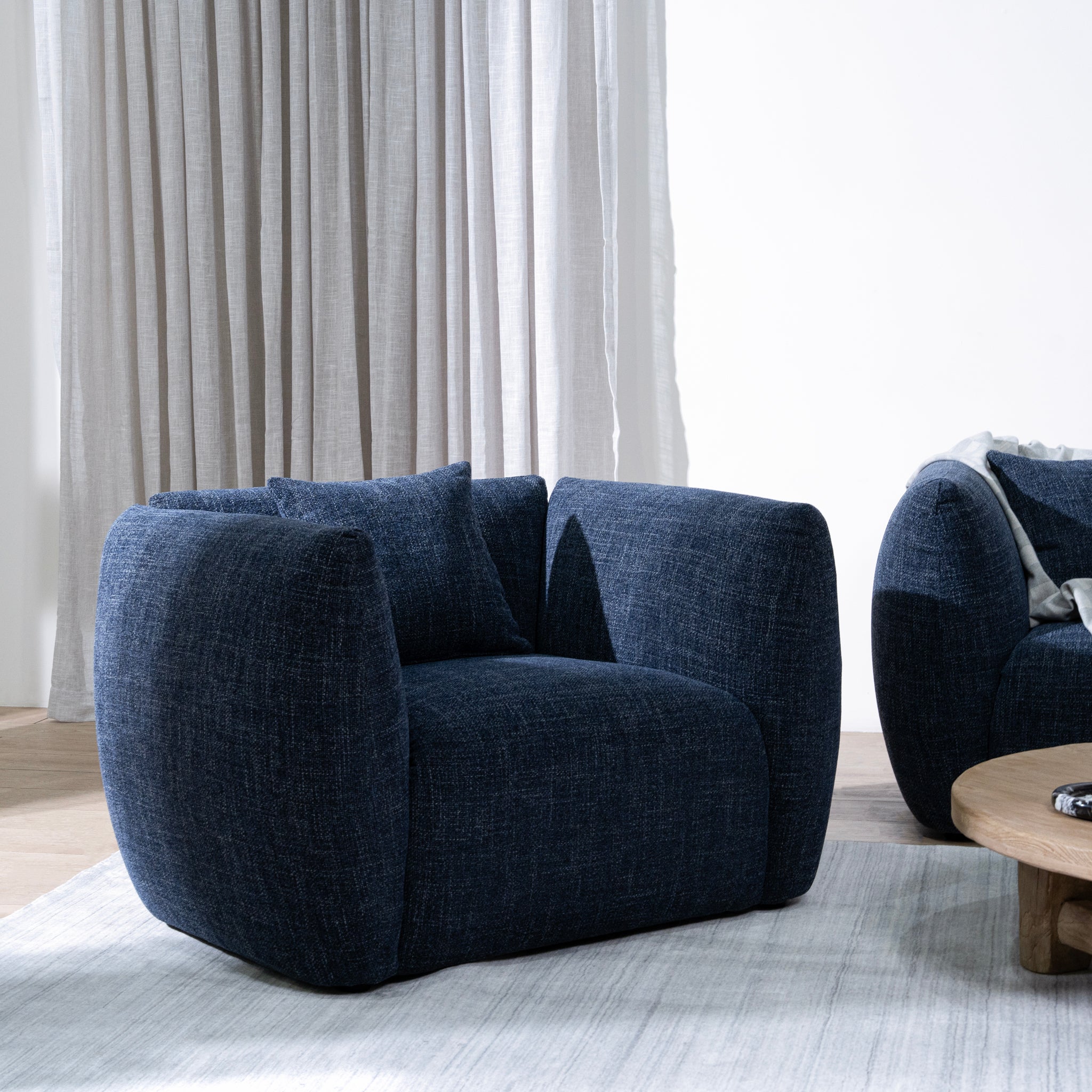 Avelon Armchair - Moss Navy Armchair Forever-Core