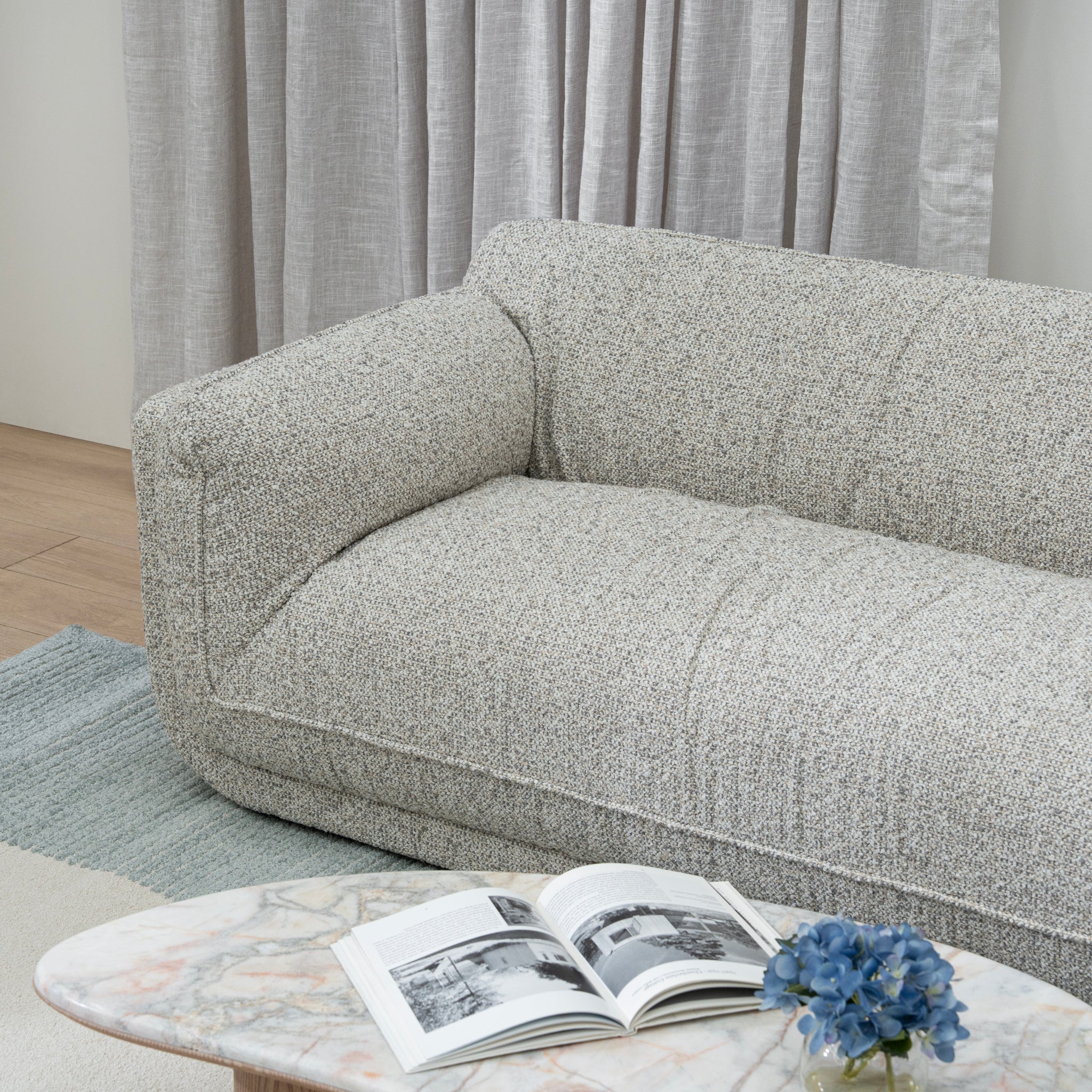 Zephyr 3 Seater Sofa - Noah Silver Lining Sofa IGGY-Core