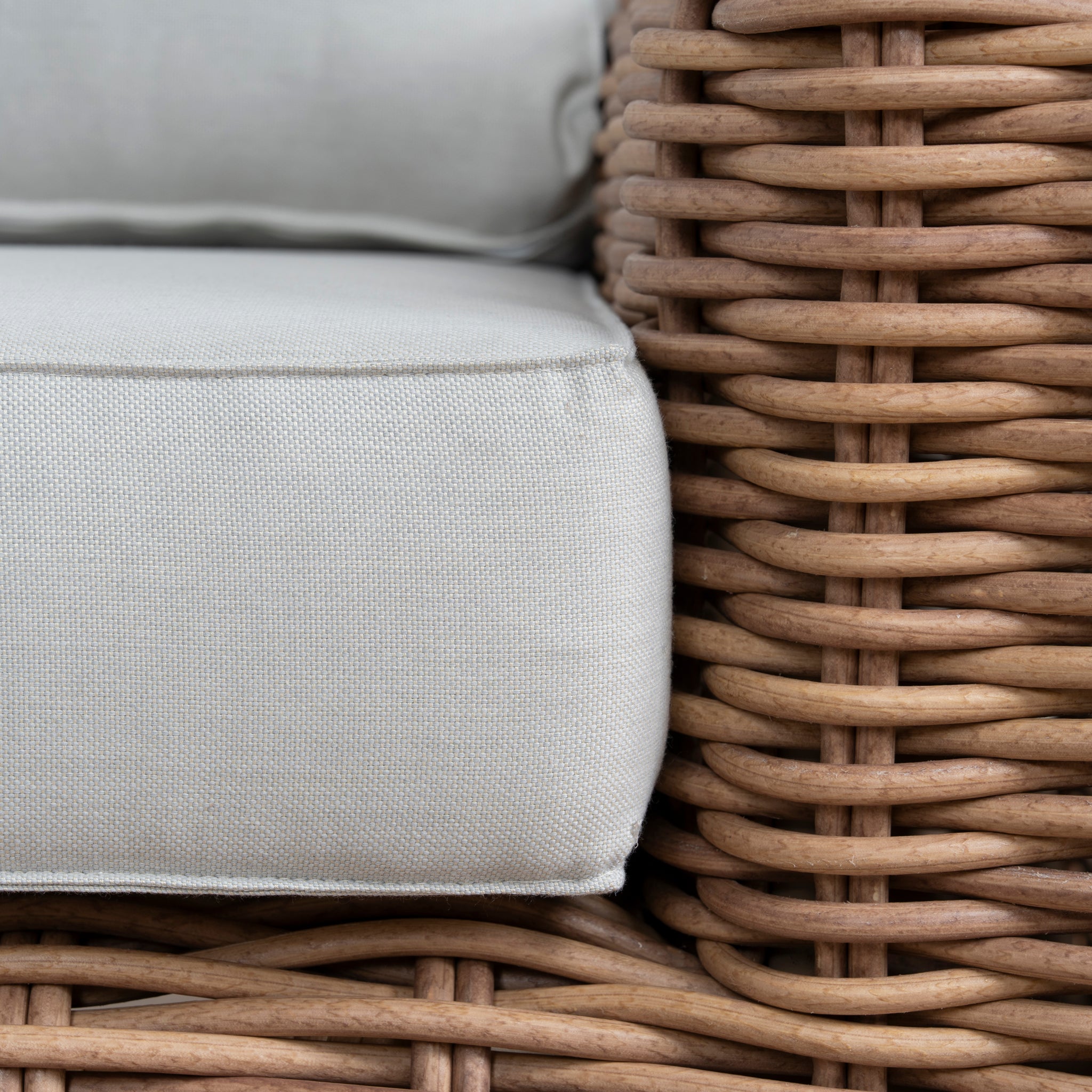 Bello Outdoor Armchair - Royal Sand Armchair Eminem-Core