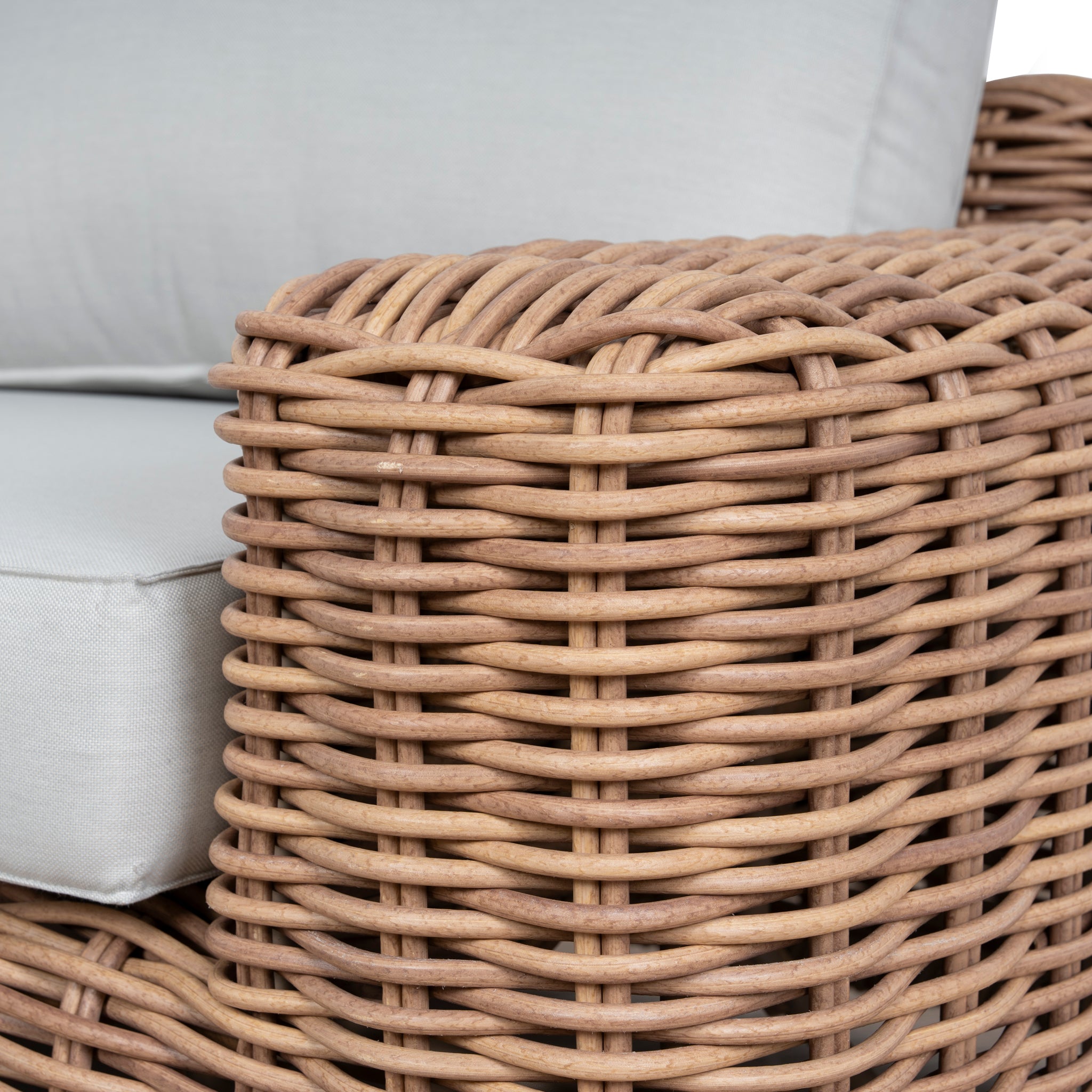 Bello Outdoor Armchair - Royal Sand Armchair Eminem-Core