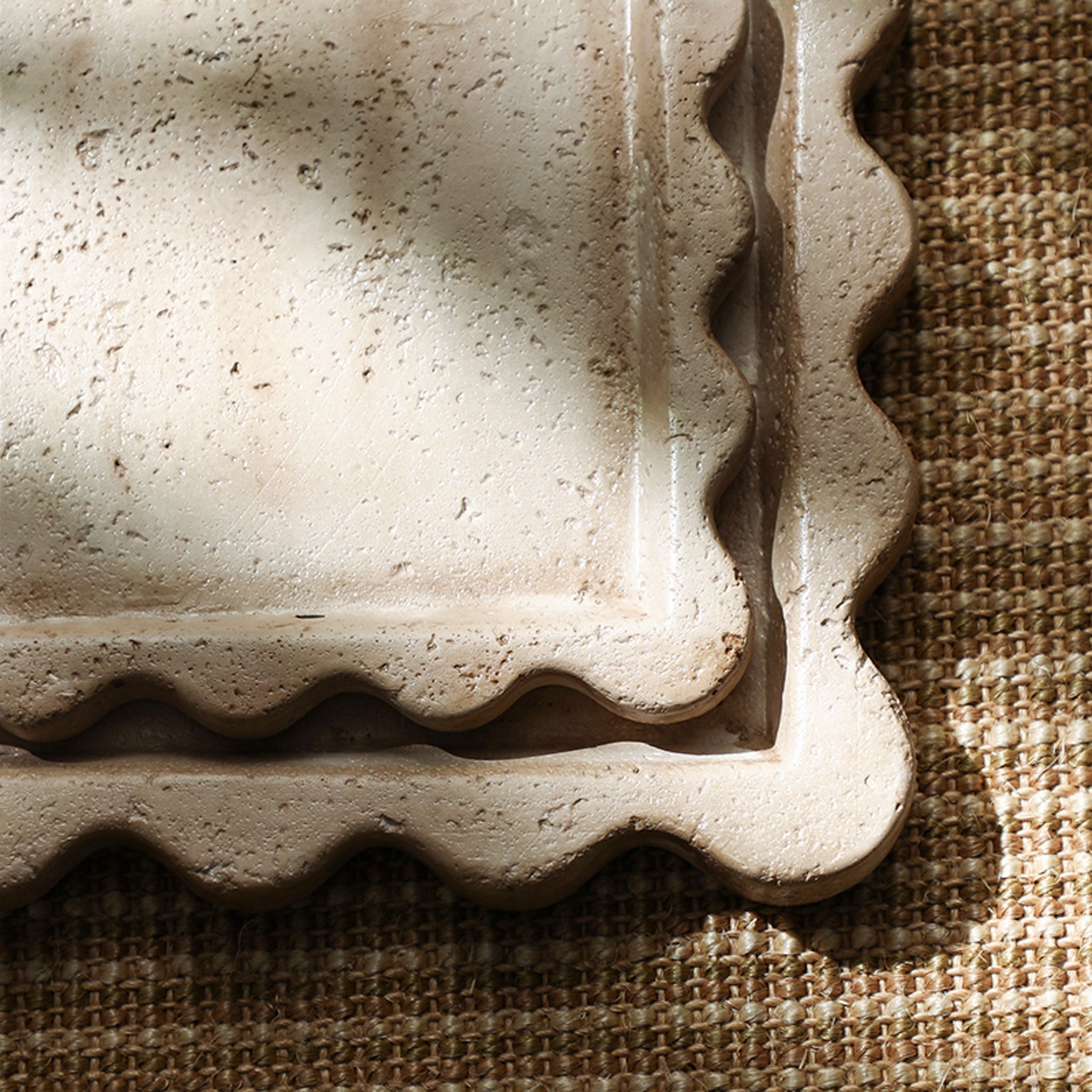 Naro Wavy Edge Plate A Homewares Floco-Core