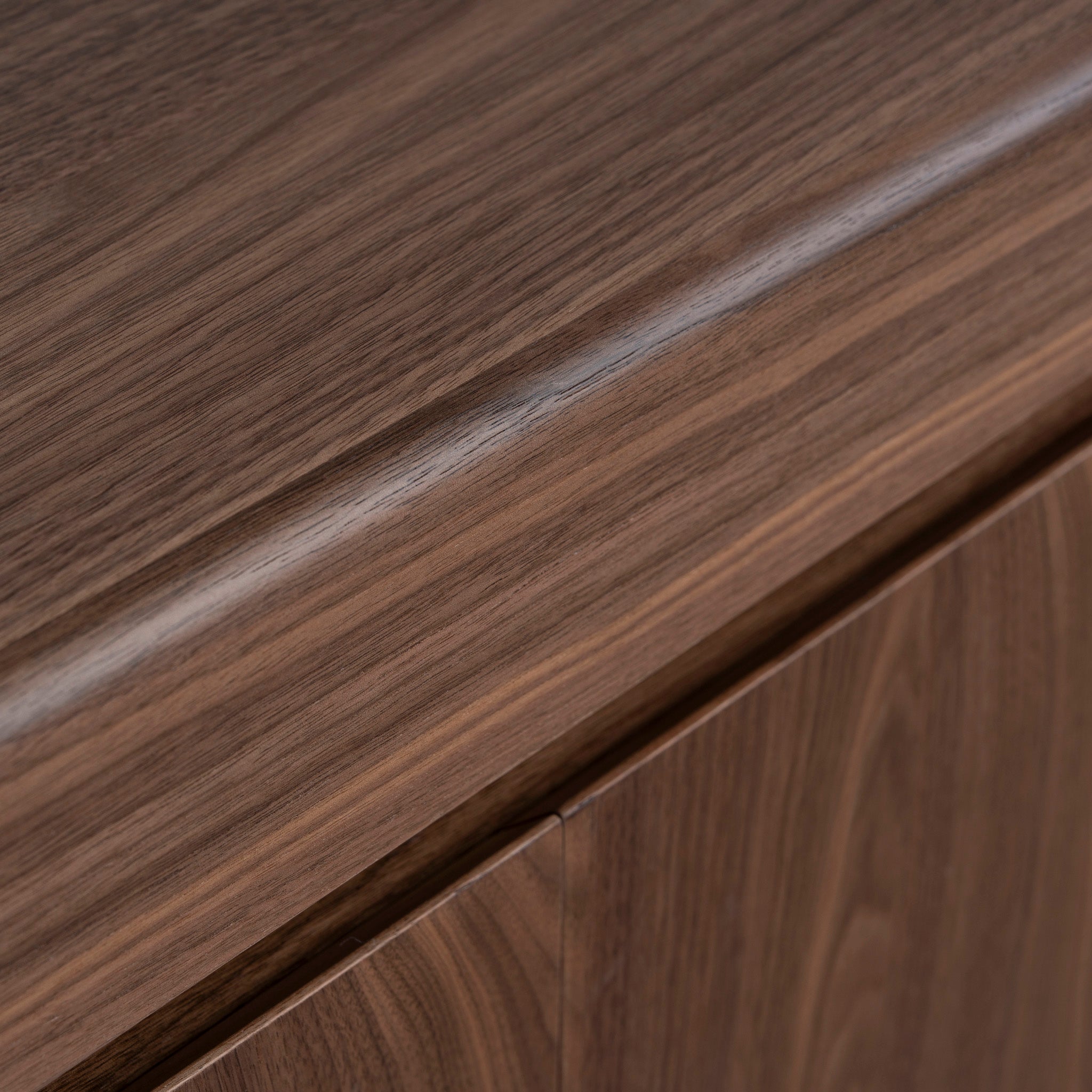 Ruvo Extendable TV Entertainment Unit - Walnut TV/Entertainment Unit Century-Core