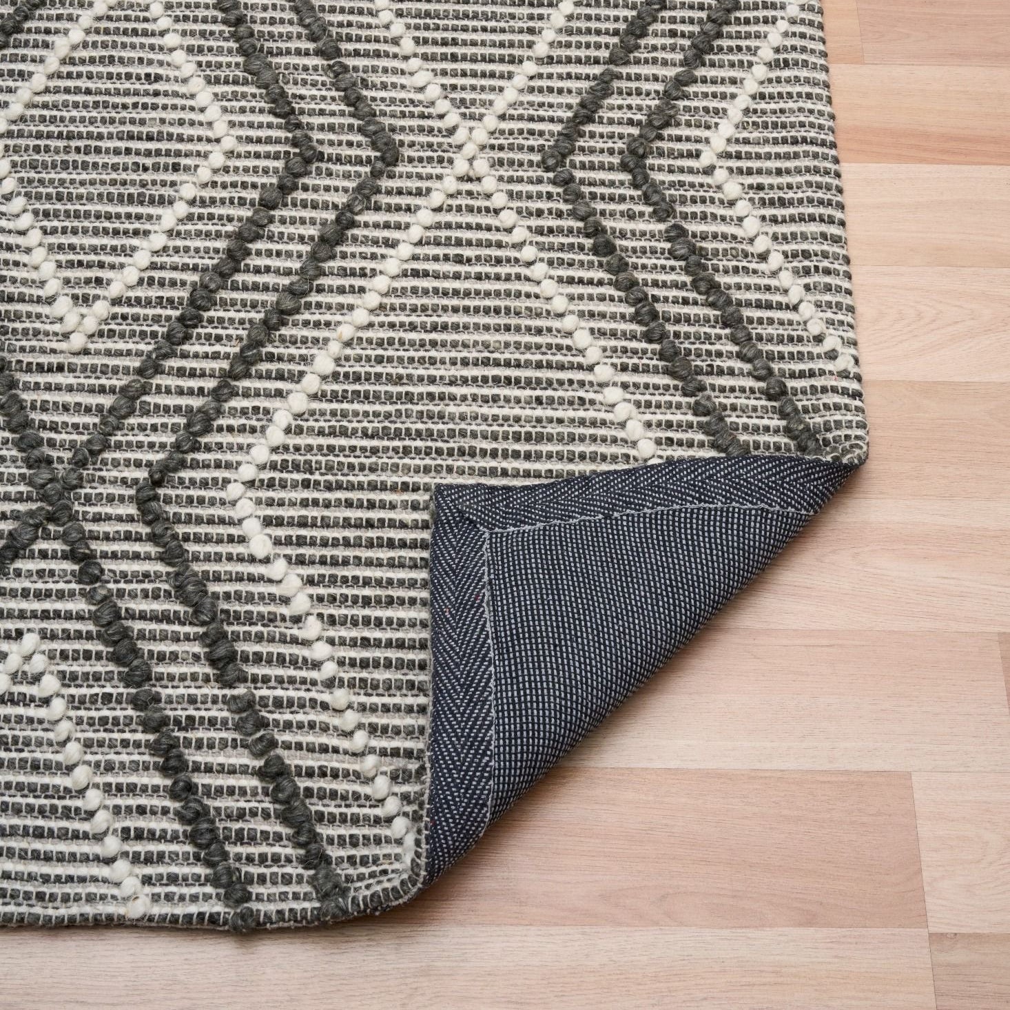Amelia Boho Textured Hypo-Allergenic Wool Rug - Charcoal Rug Mos-Local